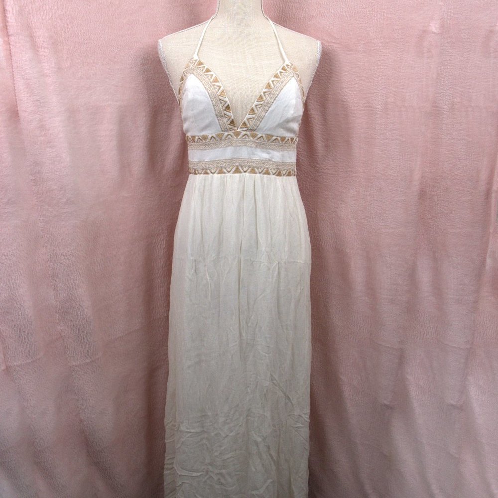 Lulu's Giza White Embroidered Maxi Dress